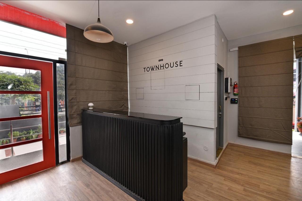 Townhouse Function Inn Near Chaudhary Charan Singh International Airport Lucknow Luaran gambar