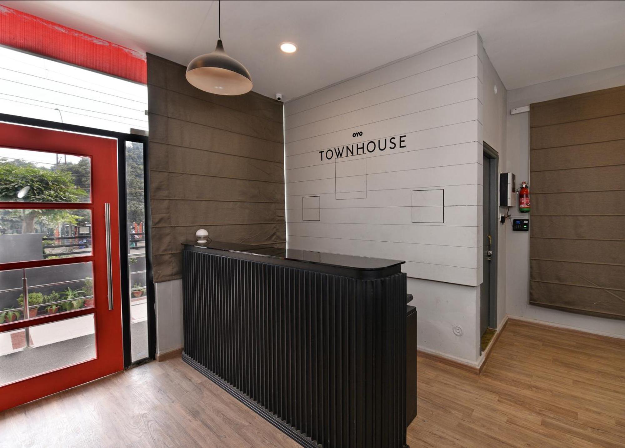Townhouse Function Inn Near Chaudhary Charan Singh International Airport Lucknow Luaran gambar