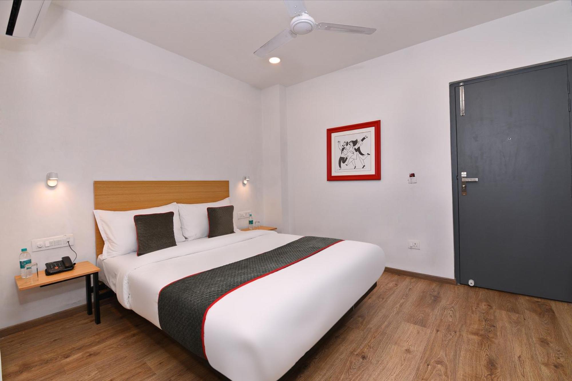 Townhouse Function Inn Near Chaudhary Charan Singh International Airport Lucknow Luaran gambar