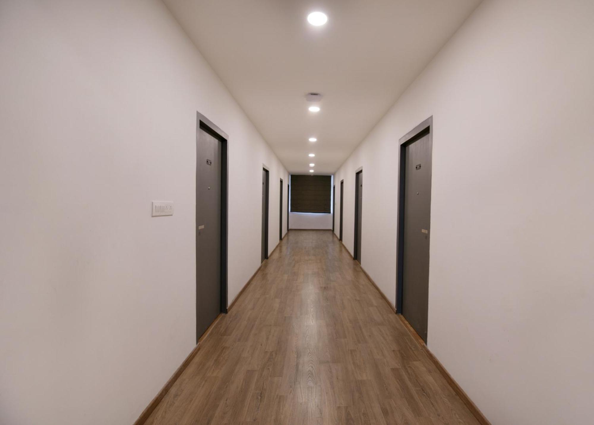 Townhouse Function Inn Near Chaudhary Charan Singh International Airport Lucknow Luaran gambar