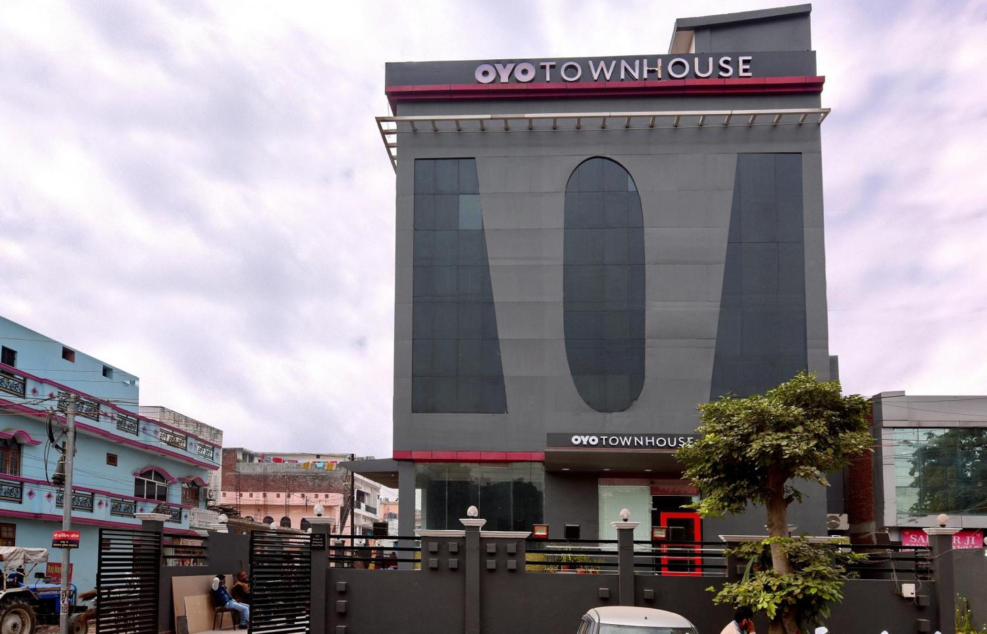Townhouse Function Inn Near Chaudhary Charan Singh International Airport Lucknow Luaran gambar