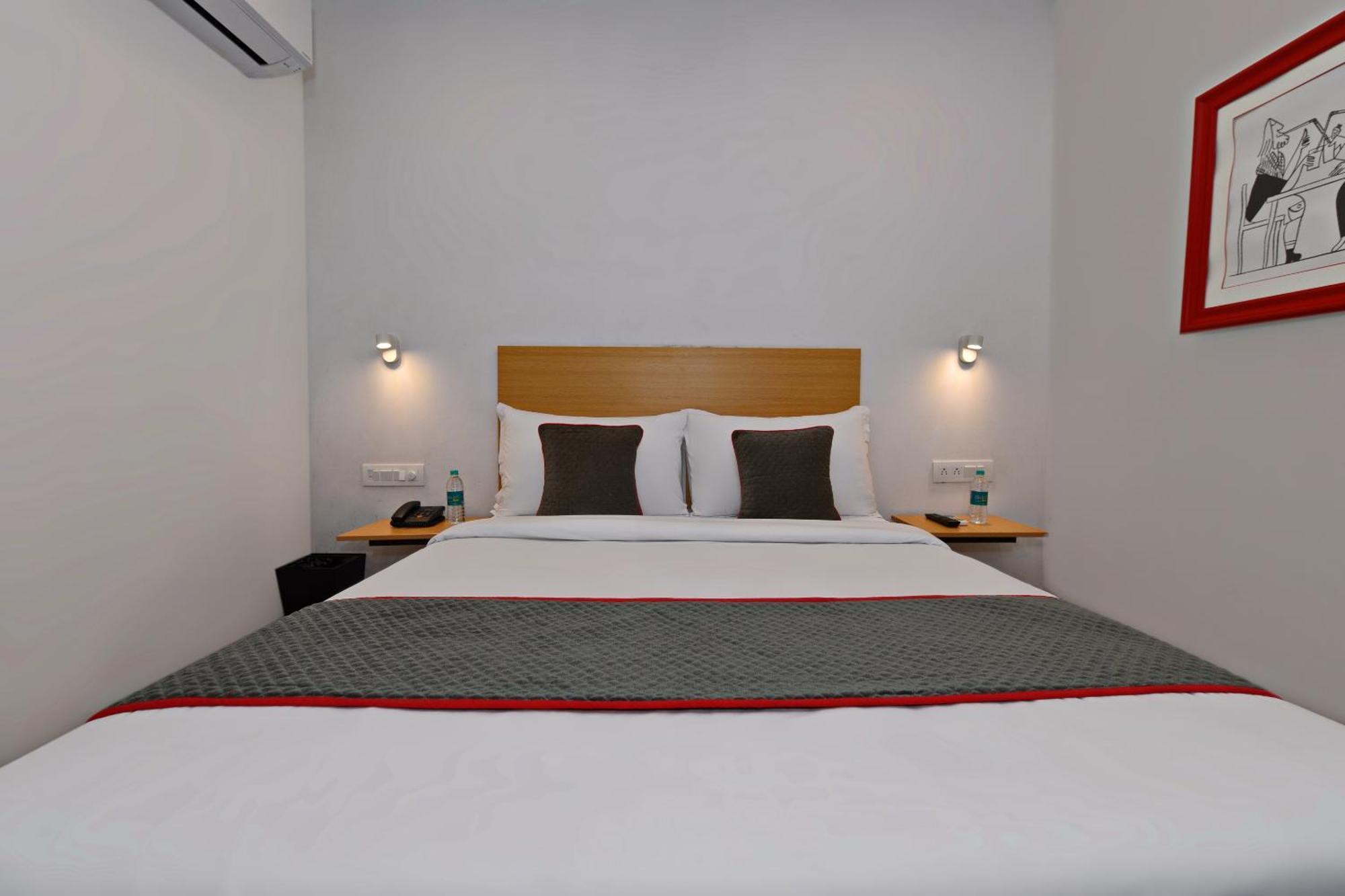 Townhouse Function Inn Near Chaudhary Charan Singh International Airport Lucknow Luaran gambar