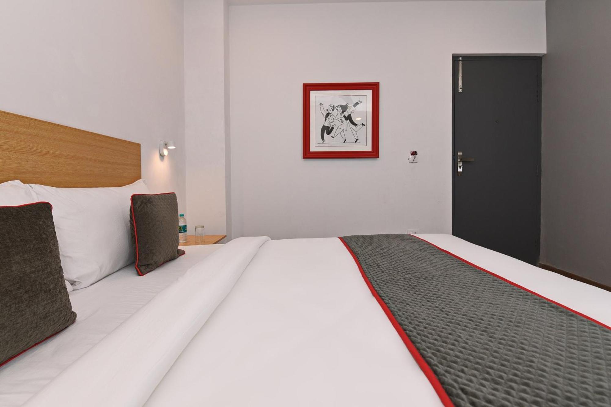Townhouse Function Inn Near Chaudhary Charan Singh International Airport Lucknow Luaran gambar