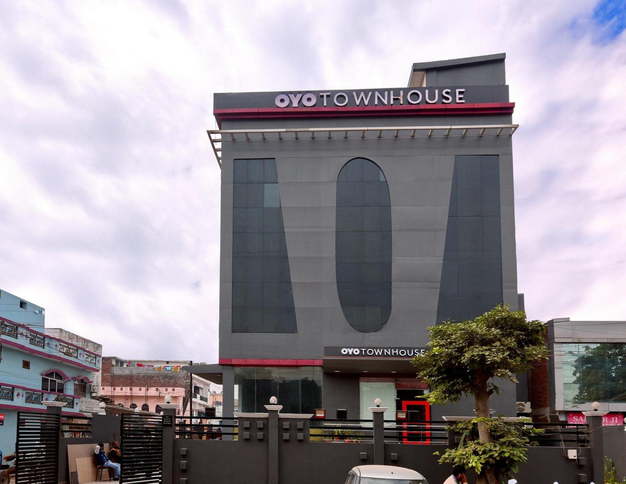 Townhouse Function Inn Near Chaudhary Charan Singh International Airport Lucknow Luaran gambar