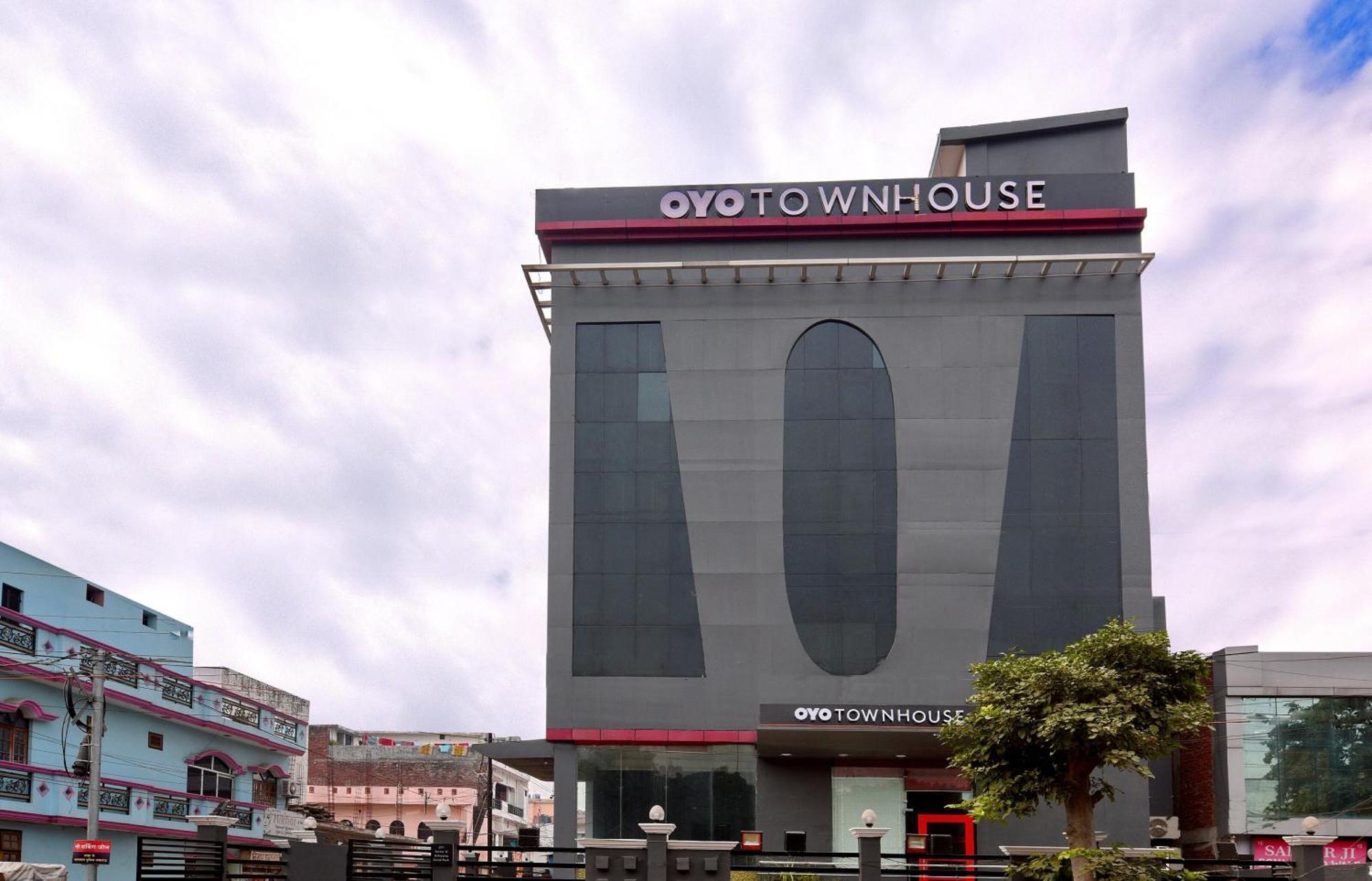 Townhouse Function Inn Near Chaudhary Charan Singh International Airport Lucknow Luaran gambar