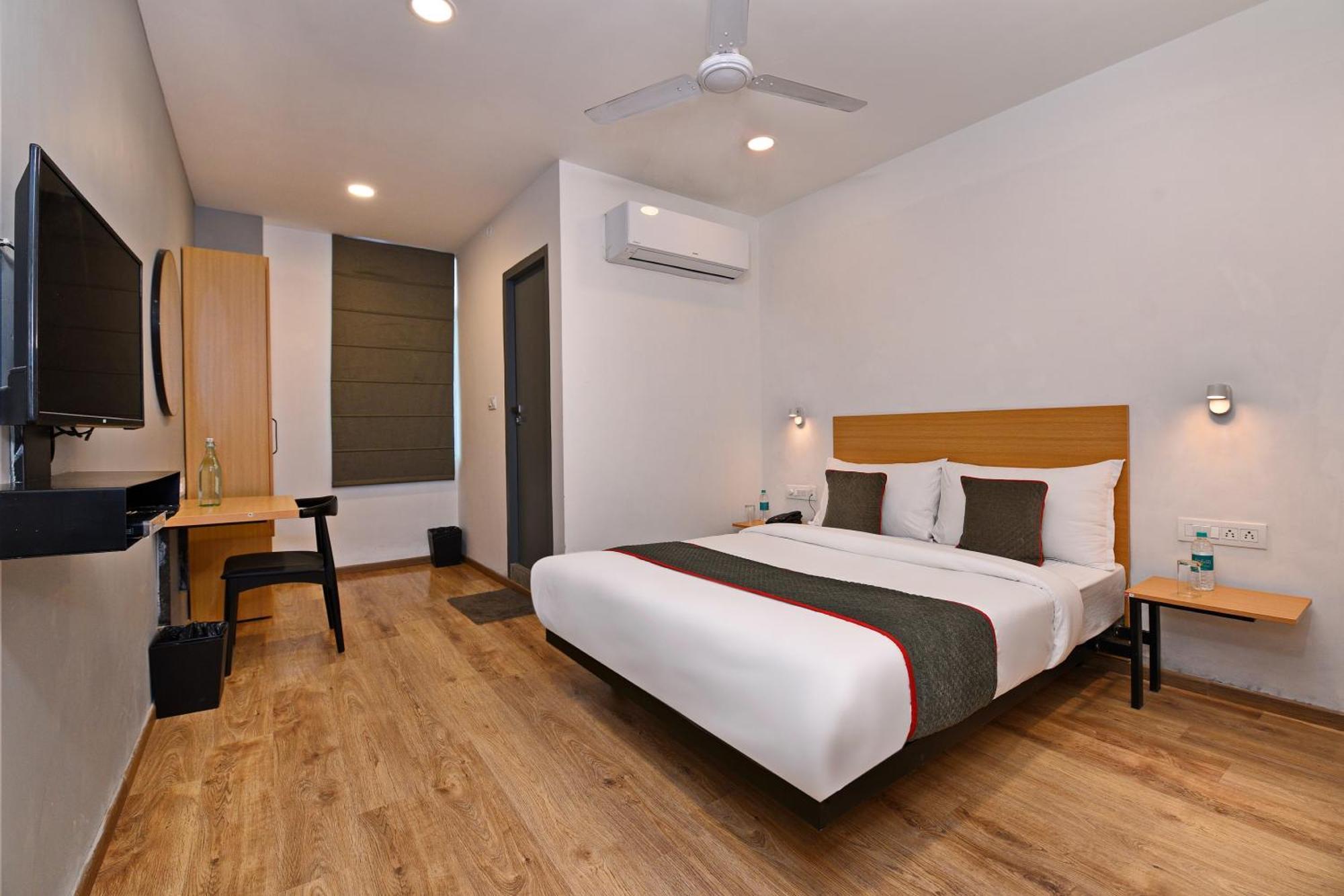 Townhouse Function Inn Near Chaudhary Charan Singh International Airport Lucknow Luaran gambar
