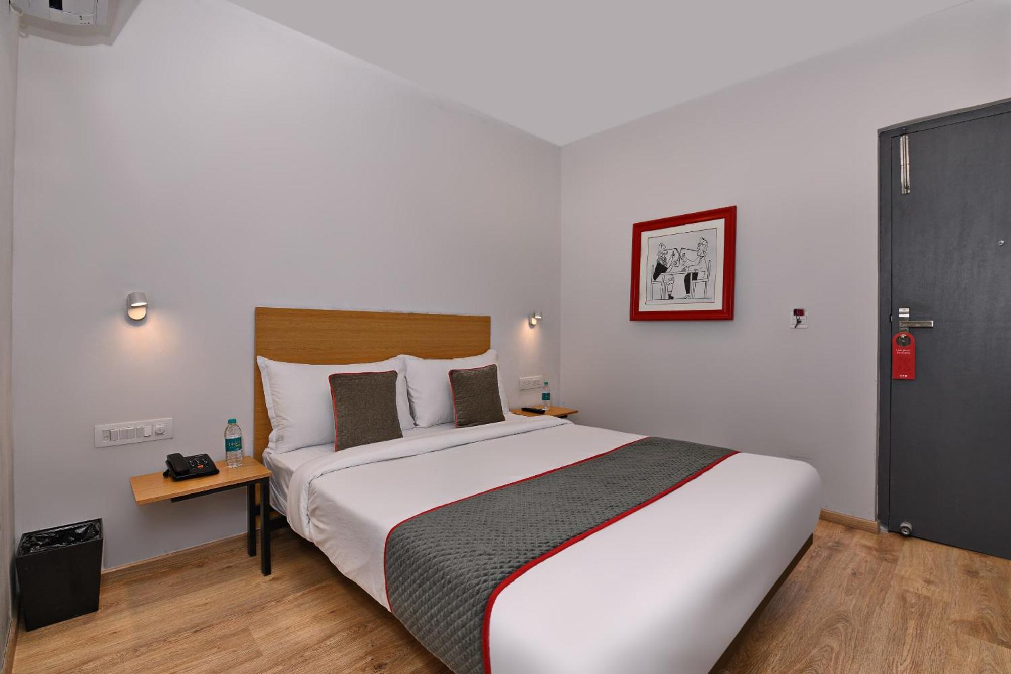 Townhouse Function Inn Near Chaudhary Charan Singh International Airport Lucknow Luaran gambar