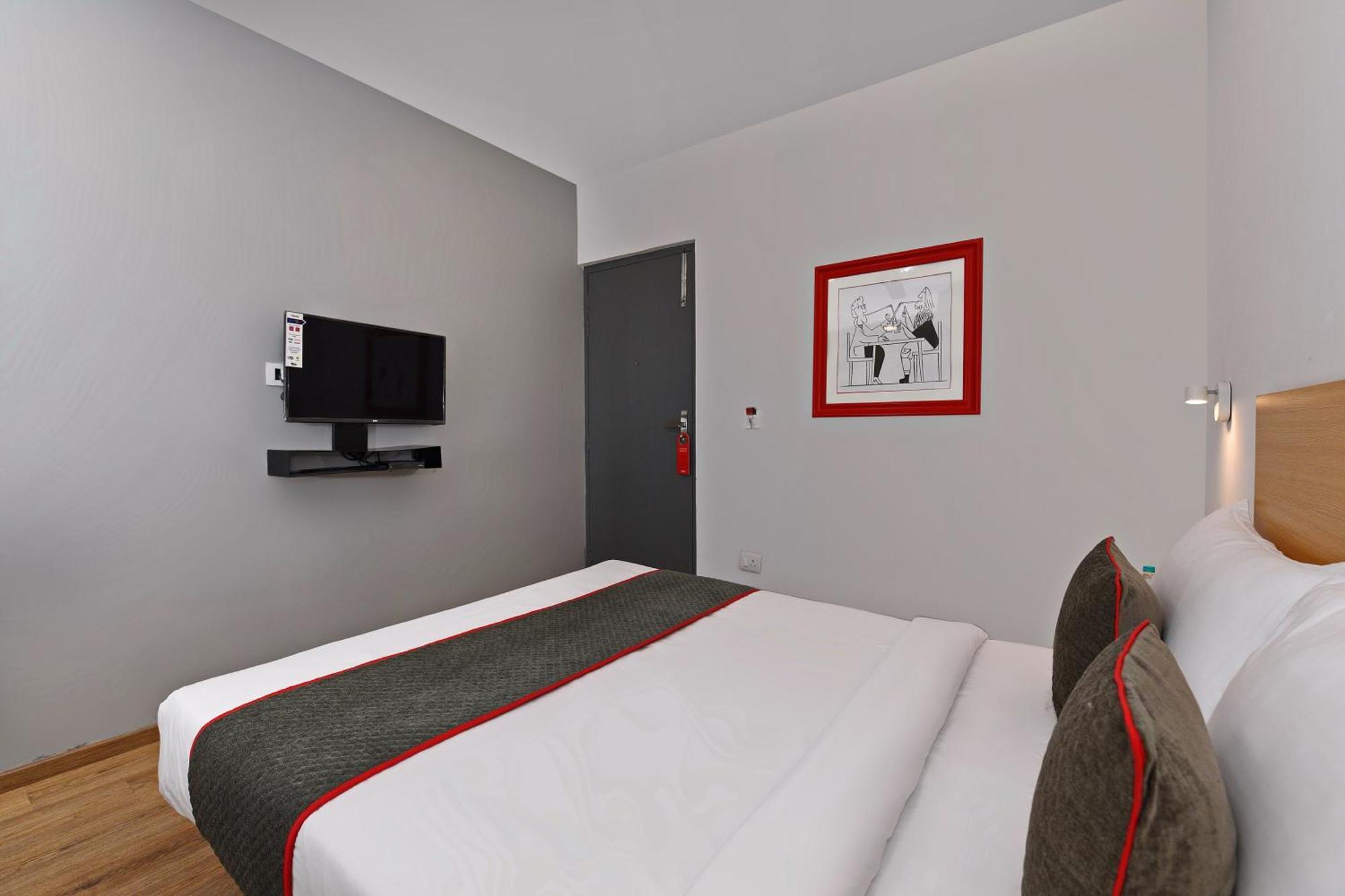 Townhouse Function Inn Near Chaudhary Charan Singh International Airport Lucknow Luaran gambar